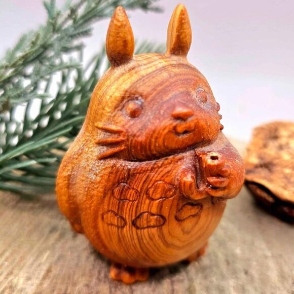 Nature Wood Carved Totora Decor Figure - Picture 4 of 10